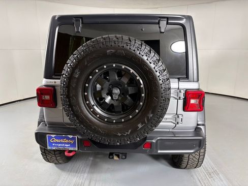 Used 2021 Jeep Wrangler Unlimited Rubicon AWD/4WD image 7