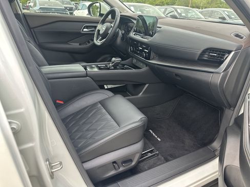 Used 2023 Nissan Rogue Platinum w/ Platinum Premium Package image 25