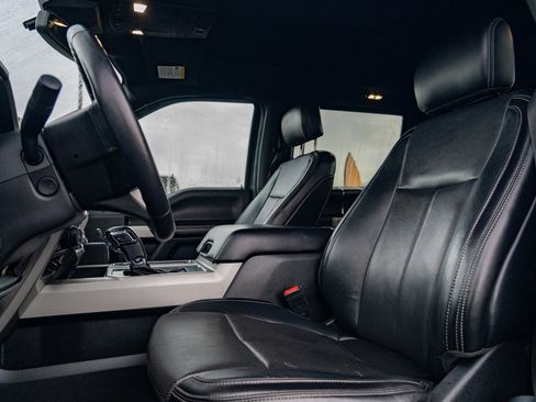 Used 2018 Ford F150 Lariat w/ Equipment Group 502A Luxury image 14