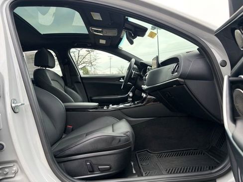 Certified 2023 Kia Stinger GT-Line w/ Sun & Sound Package image 22