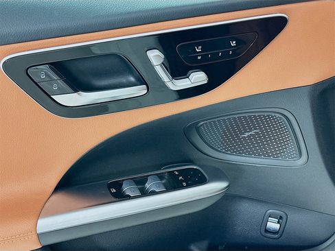 Certified 2022 Mercedes-Benz C 300 Sedan image 18