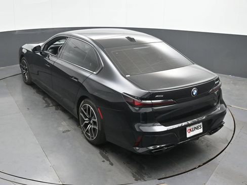 Used 2024 BMW 760i xDrive w/ Executive Package AWD/4WD image 37
