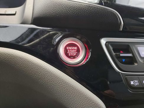 Used 2022 Honda Pilot Touring image 31