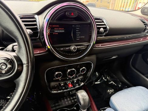 Used 2017 MINI Cooper Clubman S AWD/4WD image 14