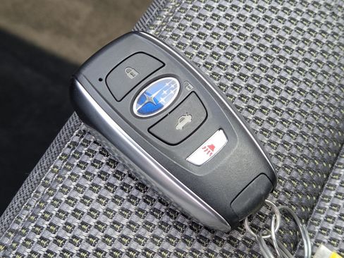 Used 2024 Subaru Crosstrek 2.0i Premium AWD/4WD image 34