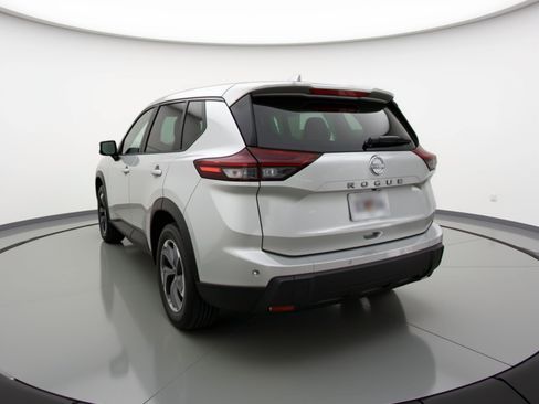 Used 2025 Nissan Rogue SV FWD image 6