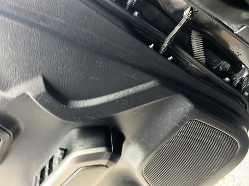 Used 2022 Toyota Tacoma SR5 AWD/4WD image 16