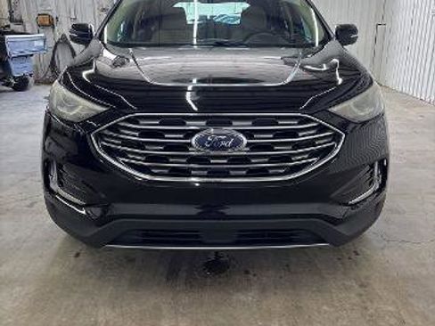 Certified 2019 Ford Edge SEL w/ Equipment Group 201A FWD image 3
