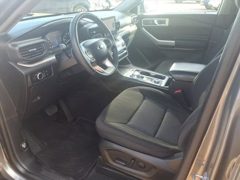 Certified 2023 Ford Explorer XLT image 15