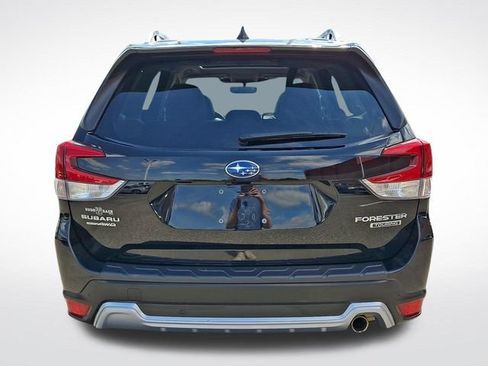 Used 2023 Subaru Forester Touring w/ Popular Package #3 AWD/4WD image 5