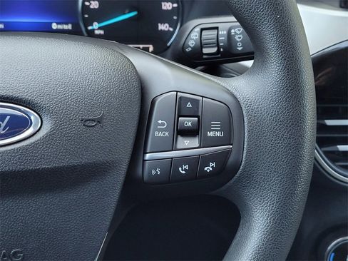 Used 2022 Ford Escape SE image 19