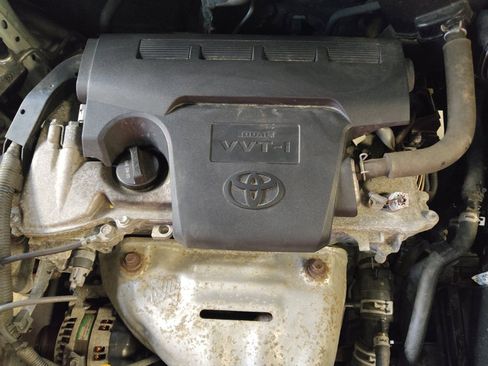 Used 2018 Toyota RAV4 XLE image 30