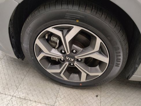 Used 2024 Kia Forte LXS w/ LXS Technology Package FWD image 31