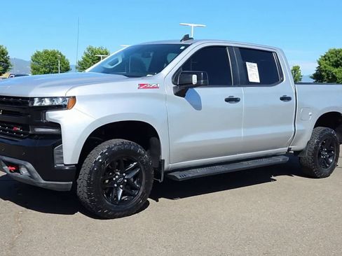 Used 2020 Chevrolet Silverado 1500 LT Trail Boss AWD/4WD image 4
