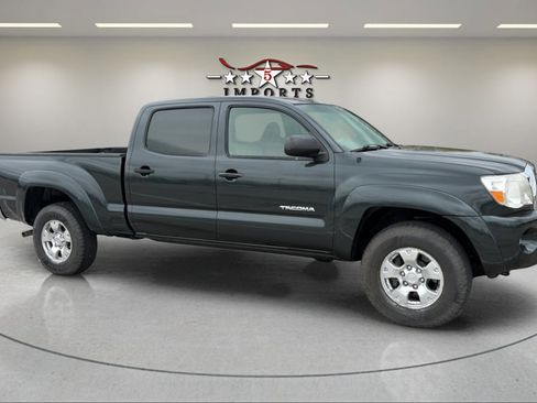 Used 2010 Toyota Tacoma w/ SR5 Package AWD/4WD image 6