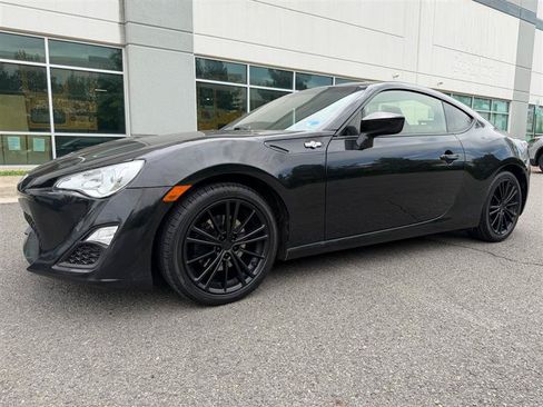 Used 2016 Scion FR-S RWD image 4