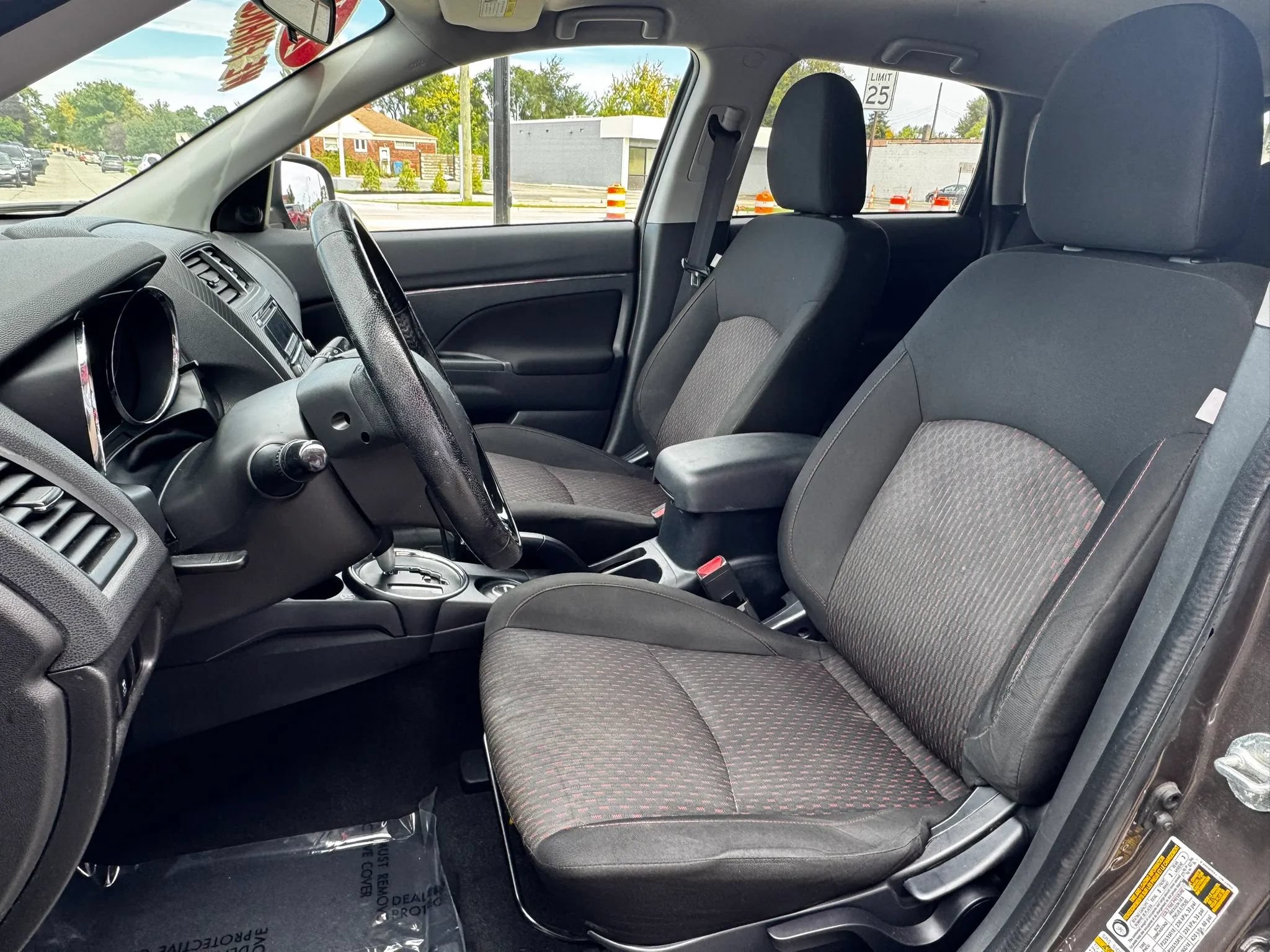 Used 2017 Mitsubishi Outlander Sport ES AWD/4WD image 2