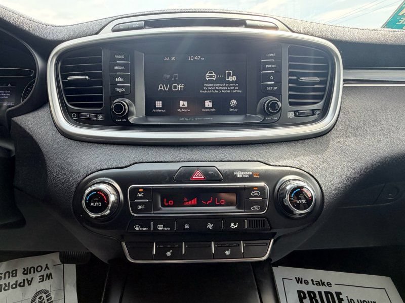 Used 2019 Kia Sorento AWD w/ LX Convenience Package image 11