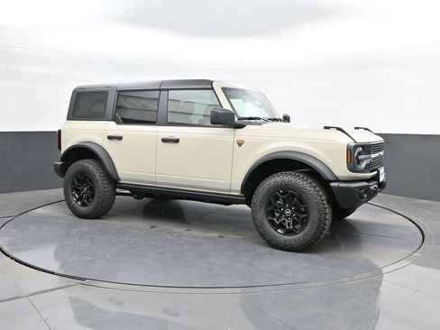 New 2026 Ford Bronco Badlands AWD/4WD image 17