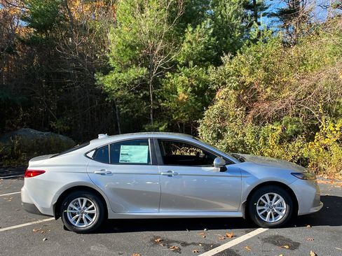 New 2026 Toyota Camry LE w/ Convenience Package image 6