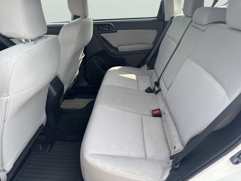 Used 2016 Subaru Forester 2.5i Premium w/ Protection Package #1 AWD/4WD image 20