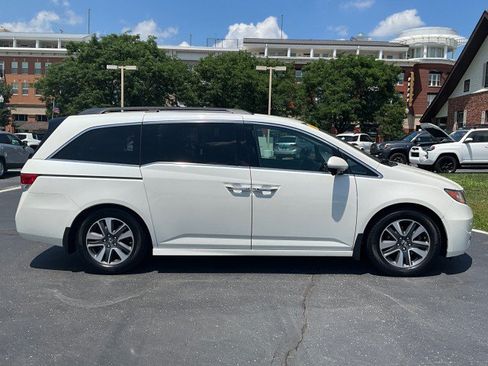 Used 2017 Honda Odyssey Touring image 8