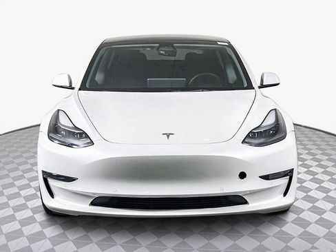 Used 2021 Tesla Model 3 Standard Range Plus image 2