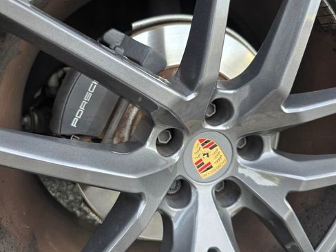 Used 2023 Porsche Macan Turbo AWD/4WD image 32