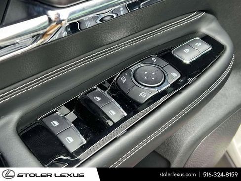 Used 2024 Lincoln Corsair AWD w/ Equipment Group 101A image 22