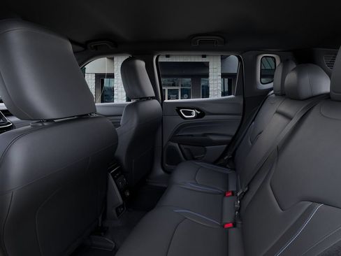 Used 2026 Jeep Compass Limited AWD/4WD image 23