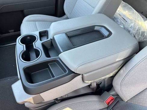 New 2026 GMC Sierra 1500 SLE w/ Preferred Package AWD/4WD image 21