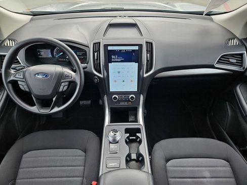 Used 2024 Ford Edge SE image 12