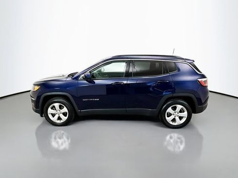 Used 2018 Jeep Compass Latitude FWD image 4