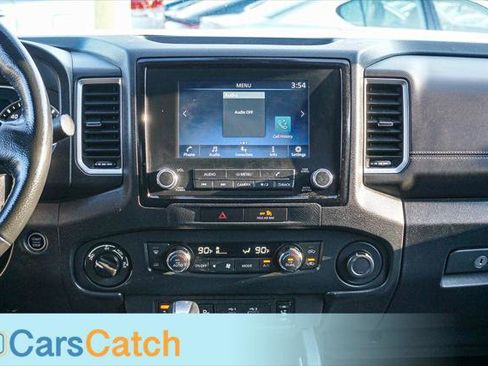 Used 2022 Nissan Frontier SV image 25