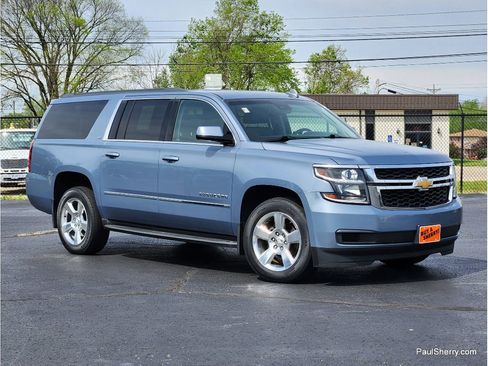 Used 2016 Chevrolet Suburban LT AWD/4WD image 9