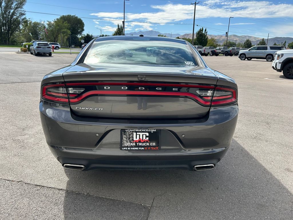 Used 2022 Dodge Charger SXT RWD image 6