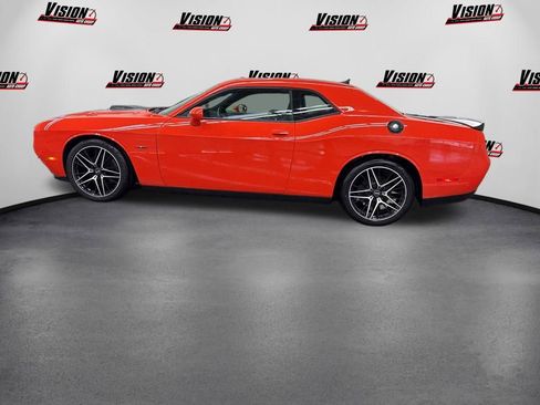 Used 2016 Dodge Challenger R/T Plus RWD image 5