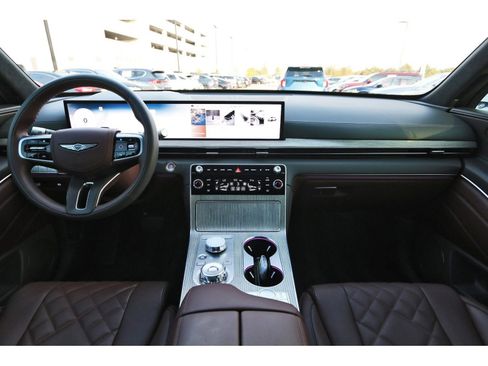 Used 2025 Genesis GV80 3.5T Prestige image 11