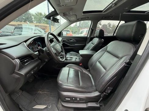 Used 2018 Chevrolet Traverse Premier w/ Redline Edition AWD/4WD image 9