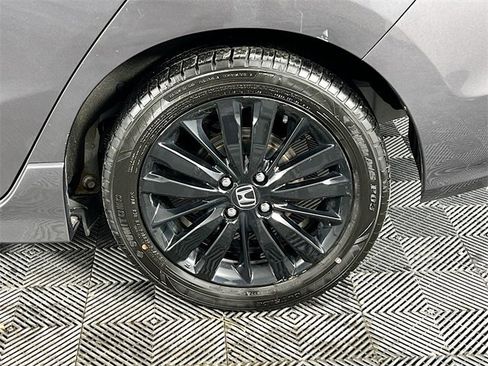 Used 2018 Honda Fit Sport image 30