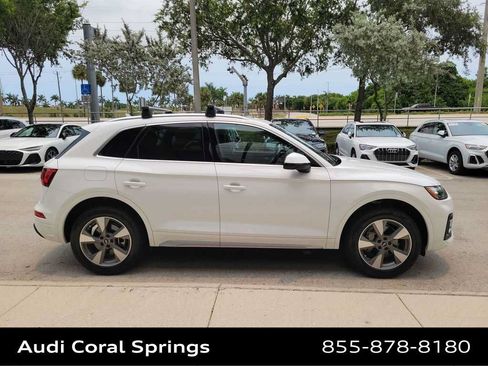 Used 2023 Audi Q5 2.0T Premium w/ Convenience Package AWD/4WD image 9