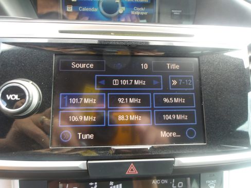 Used 2015 Honda Accord EX-L image 23