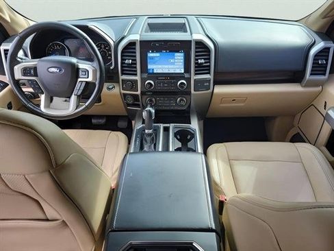 Used 2017 Ford F150 Lariat w/ Equipment Group 502A Luxury AWD/4WD image 13