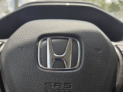 Certified 2025 Honda CR-V EX image 28