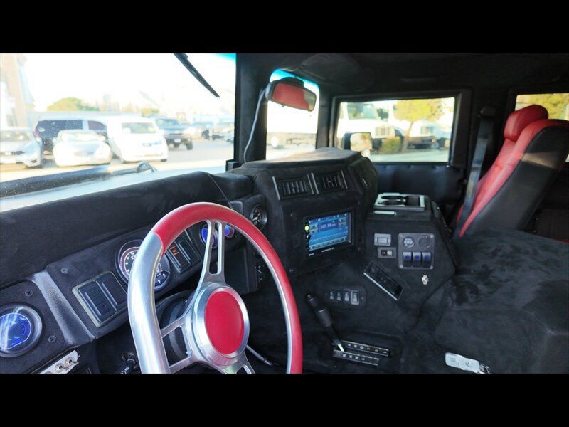Used 1997 HUMMER H1 4-Door Wagon AWD/4WD image 6