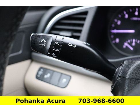 Used 2017 Hyundai Elantra Value Edition image 12