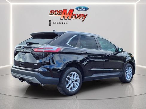 Used 2024 Ford Edge SEL w/ Convenience Package AWD/4WD image 4
