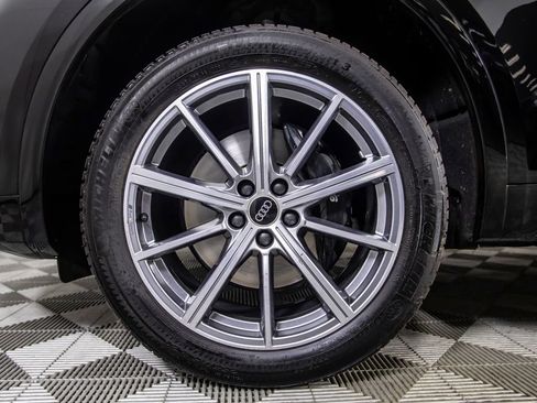 Used 2023 Audi SQ5 Premium Plus w/ Premium Plus Package AWD/4WD image 39