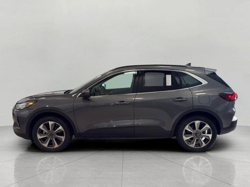 Used 2023 Ford Escape Platinum w/ Class II Trailer Tow Package image 4