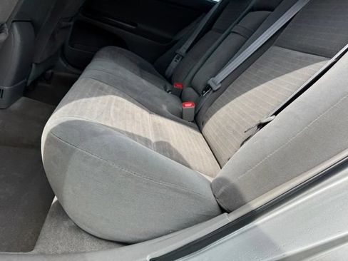 Used 2005 Toyota Camry LE FWD image 7